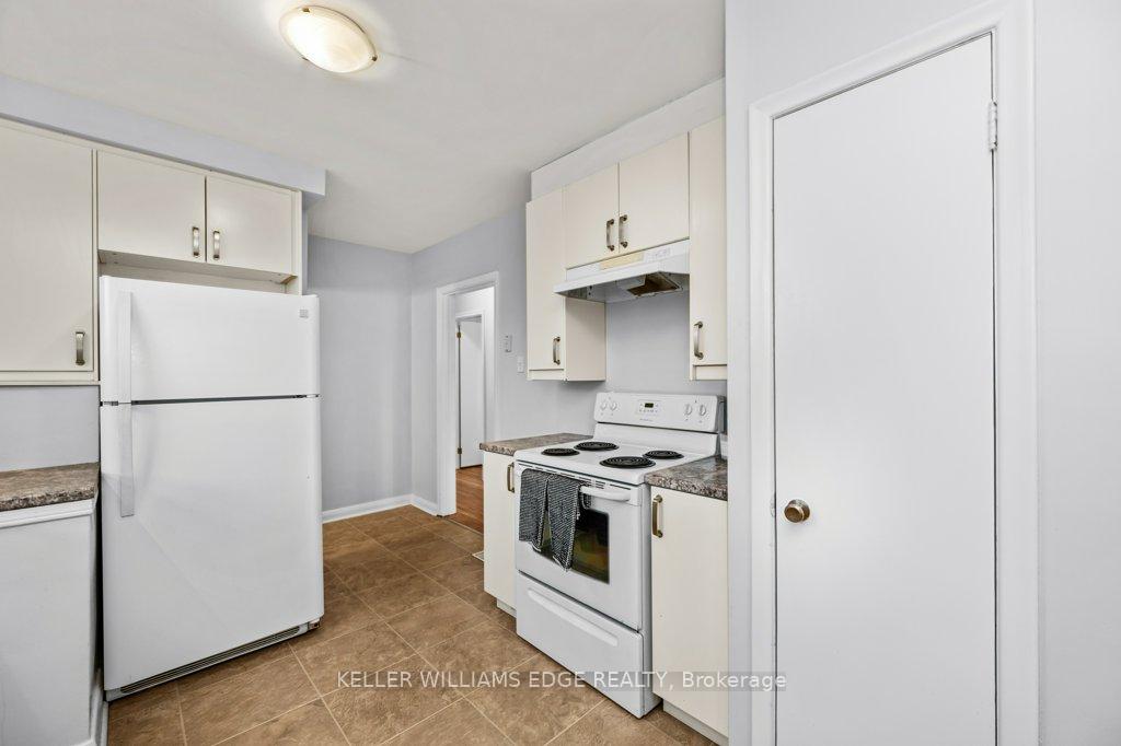 Photo 10 of 665 Drury Lane, Burlington, Brant — HOMEH