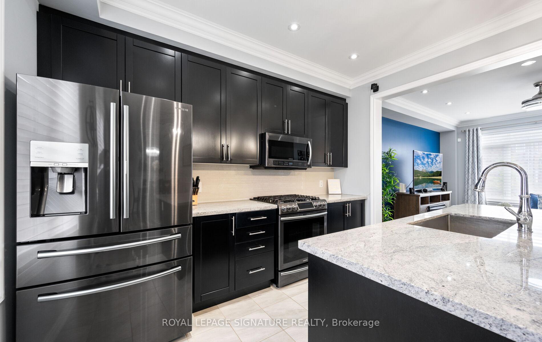 Photo 11 of 8 Primo Road, Brampton, Northwest Brampton — HOMEH