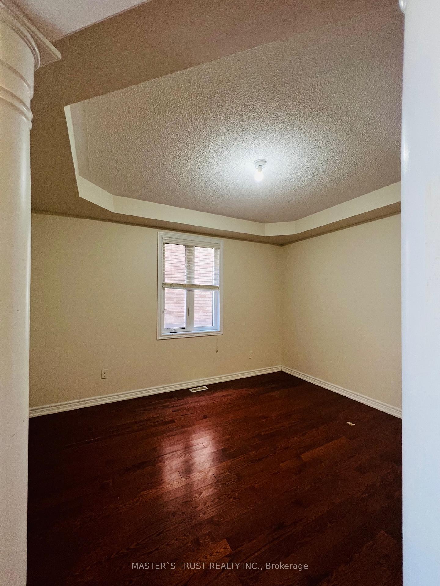 Photo 7 of 97 Ebury Drive, Brampton, Credit Valley — HOMEH