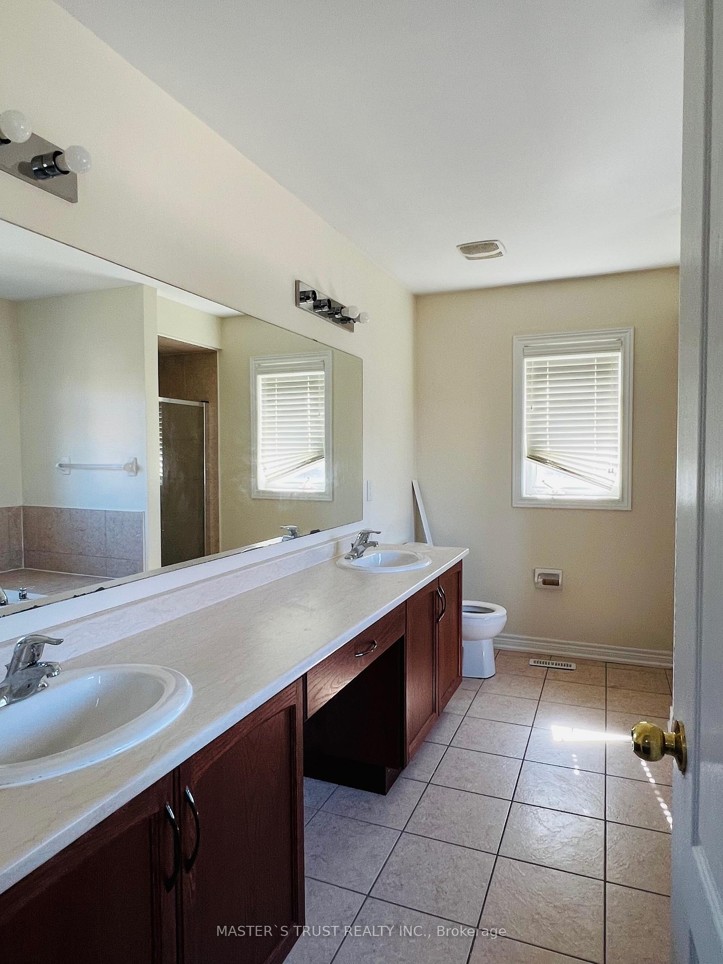 Photo 12 of 97 Ebury Drive, Brampton, Credit Valley — HOMEH