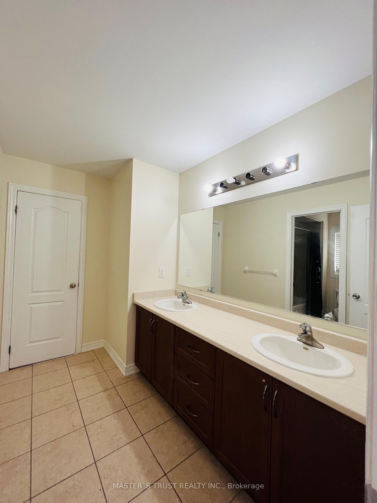 Photo 16 of 97 Ebury Drive, Brampton, Credit Valley — HOMEH