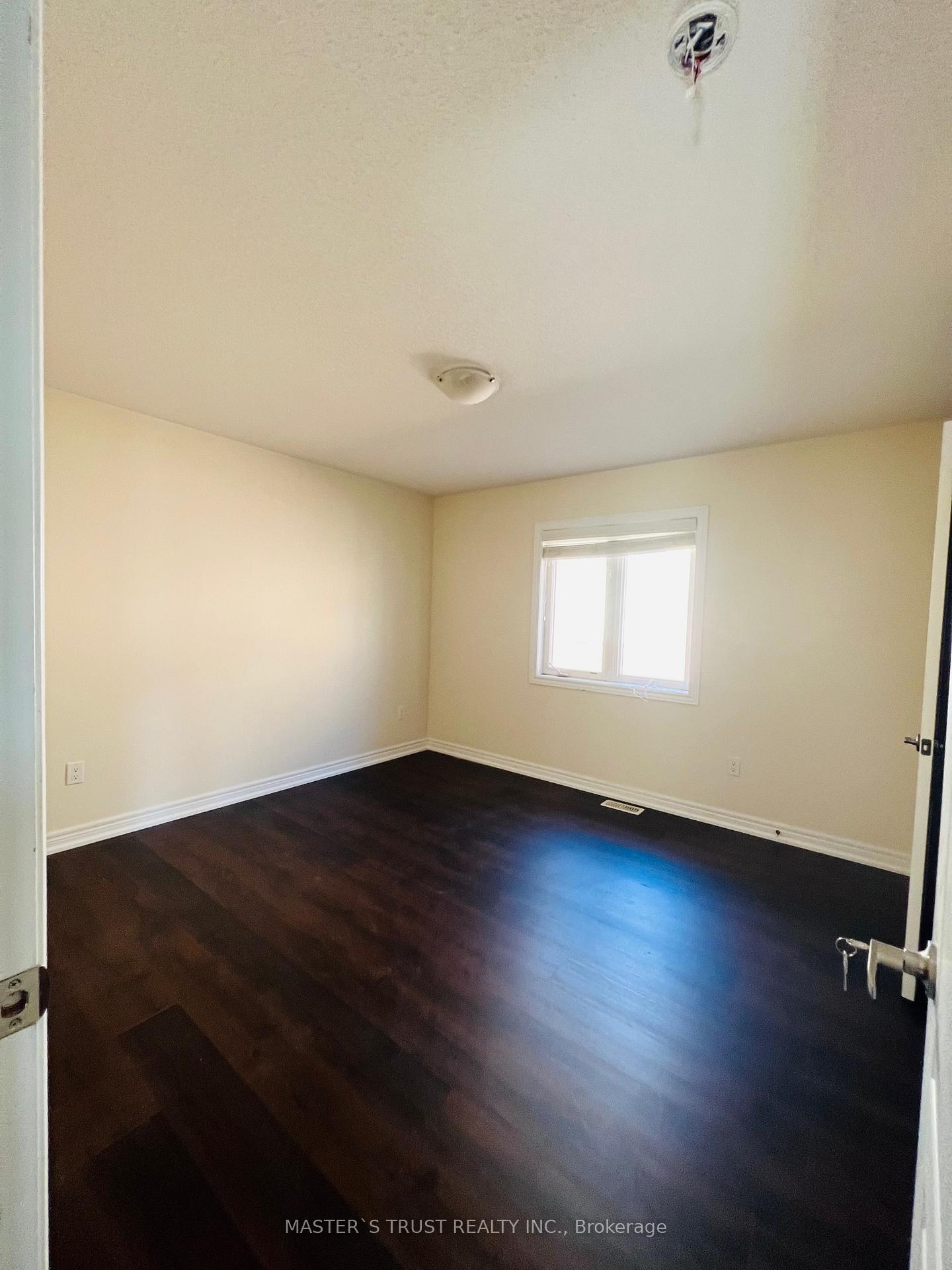 Photo 18 of 97 Ebury Drive, Brampton, Credit Valley — HOMEH