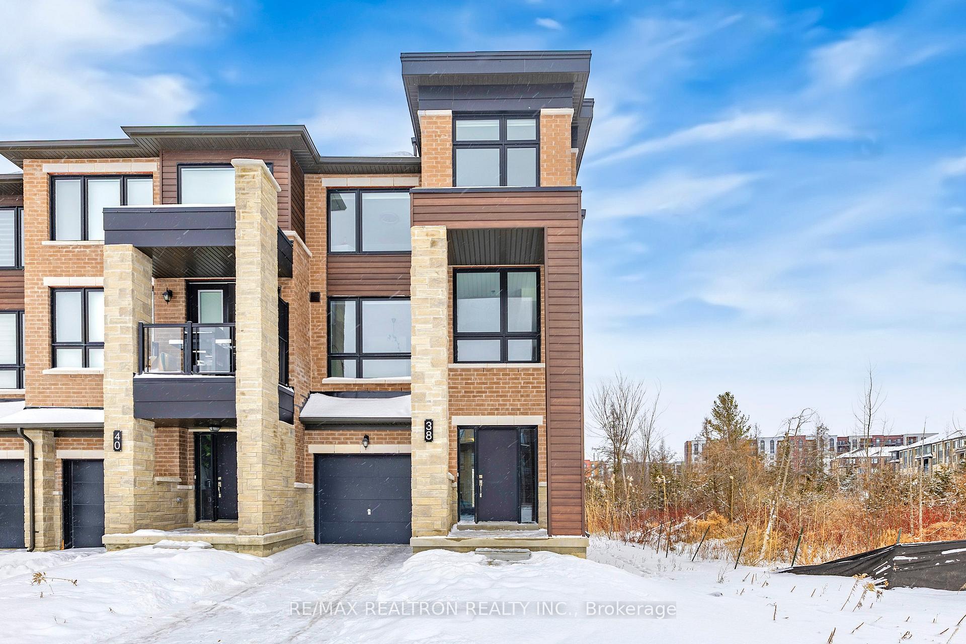 Photo 1 of 38 Blue Forest Crescent, Barrie, Innis-Shore — HOMEH