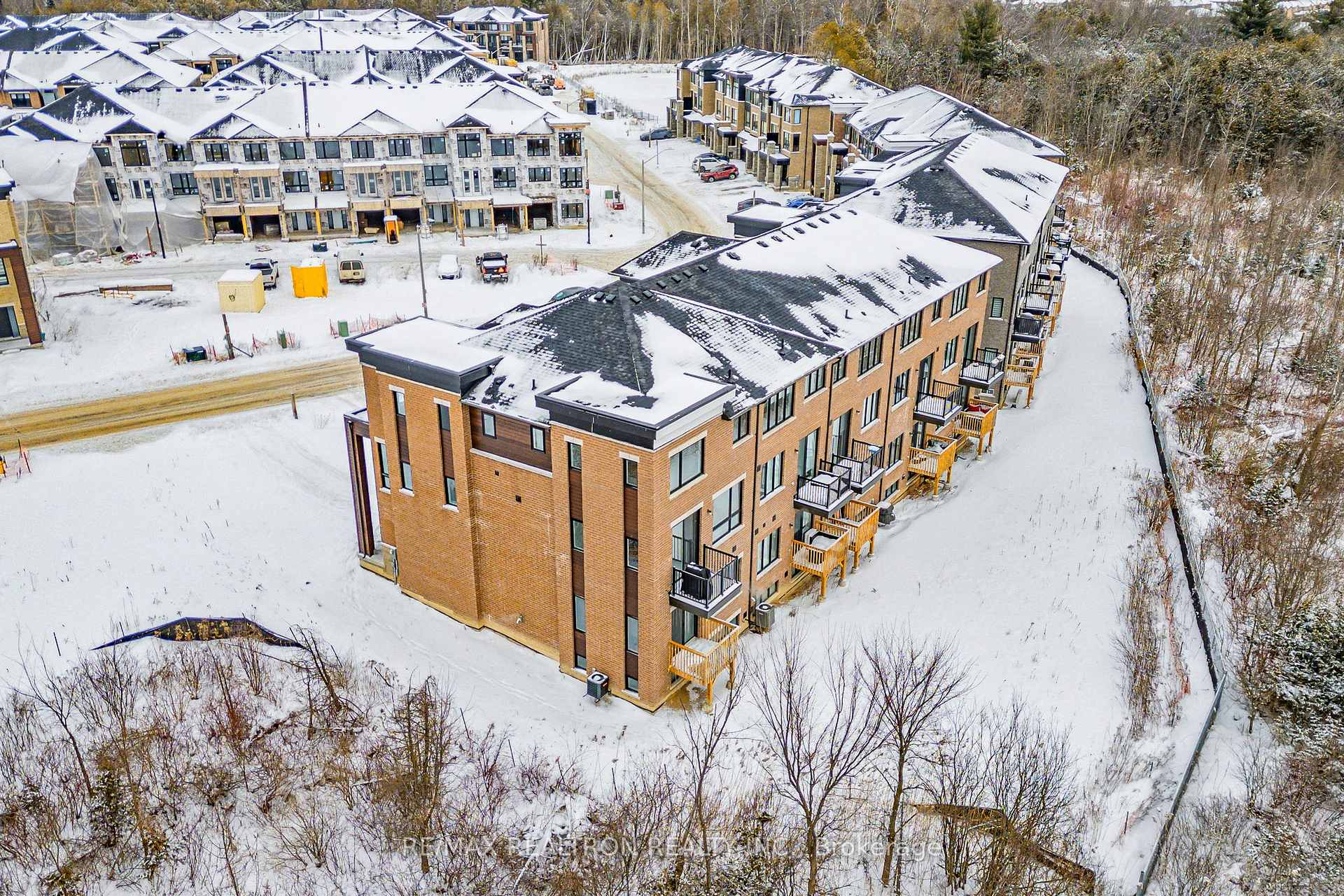 Photo 38 of 38 Blue Forest Crescent, Barrie, Innis-Shore — HOMEH
