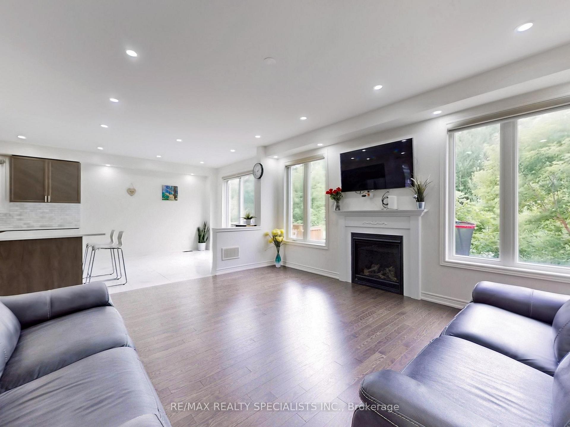 Photo 10 of 48 Unwind Crescent, Brampton, Credit Valley — HOMEH
