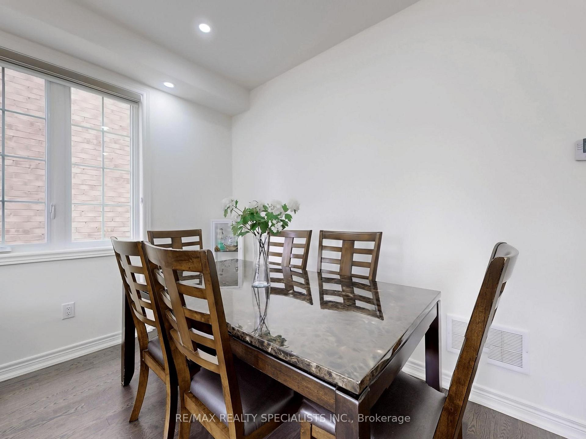 Photo 11 of 48 Unwind Crescent, Brampton, Credit Valley — HOMEH