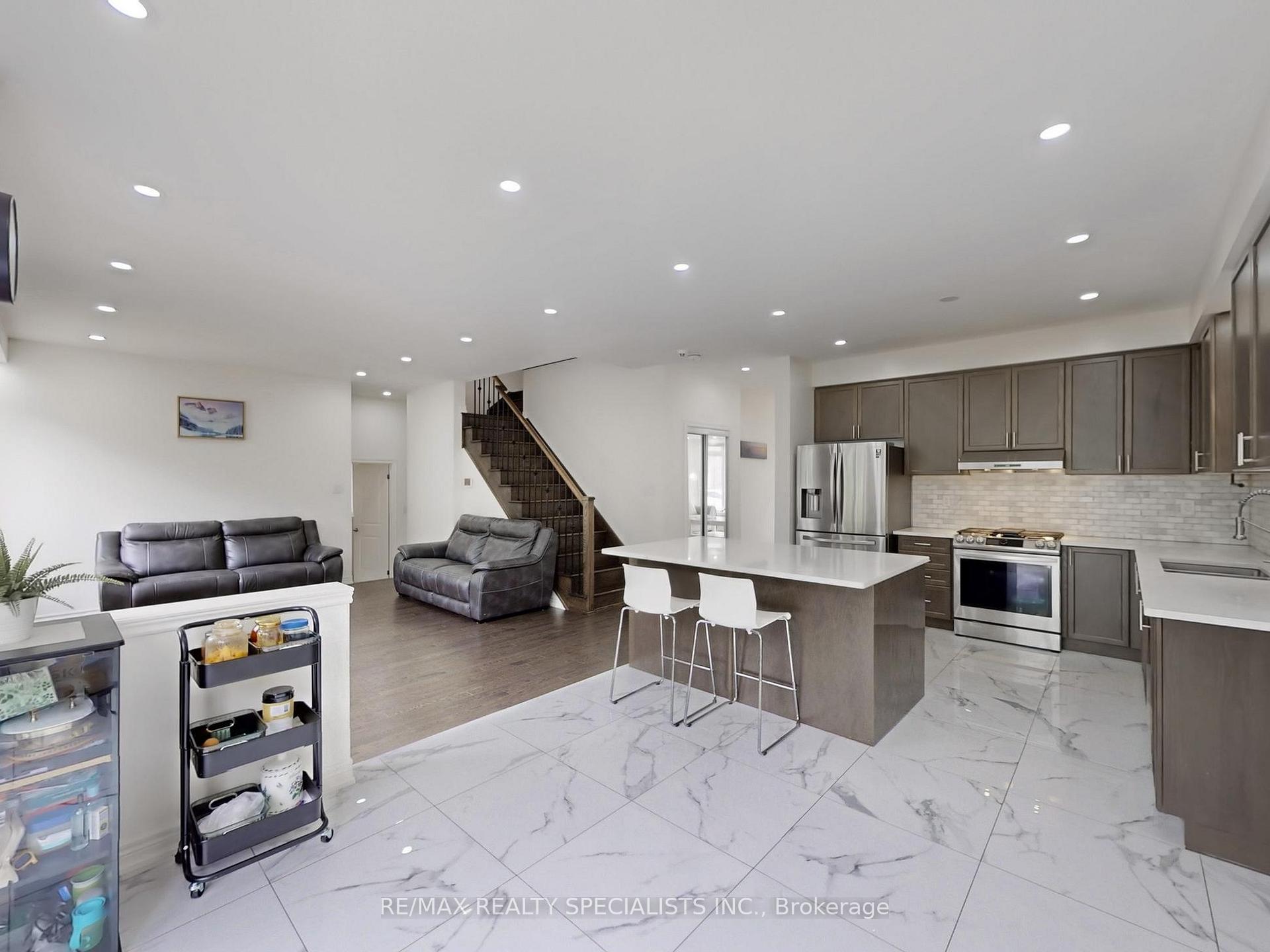 Photo 18 of 48 Unwind Crescent, Brampton, Credit Valley — HOMEH