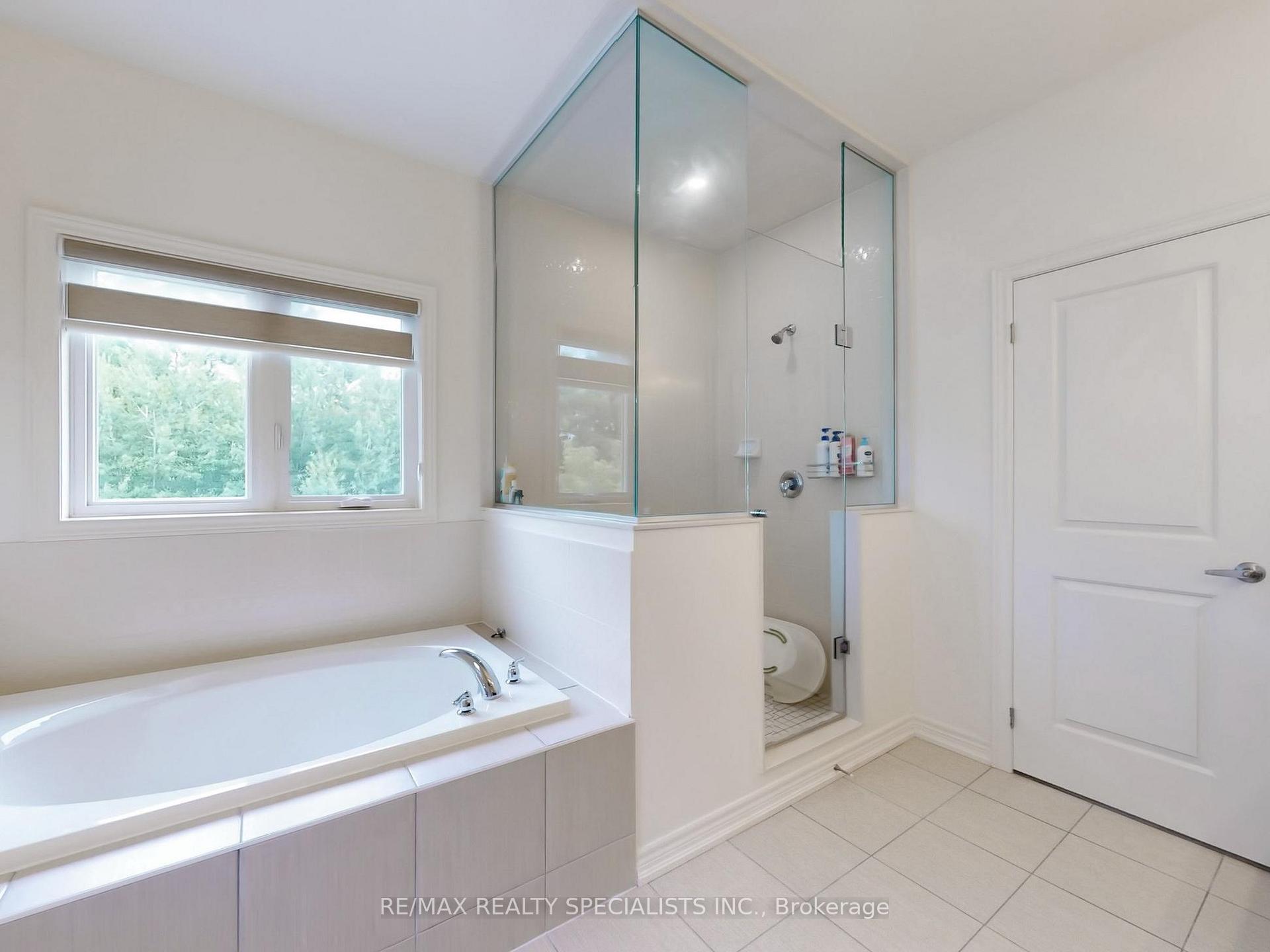 Photo 36 of 48 Unwind Crescent, Brampton, Credit Valley — HOMEH