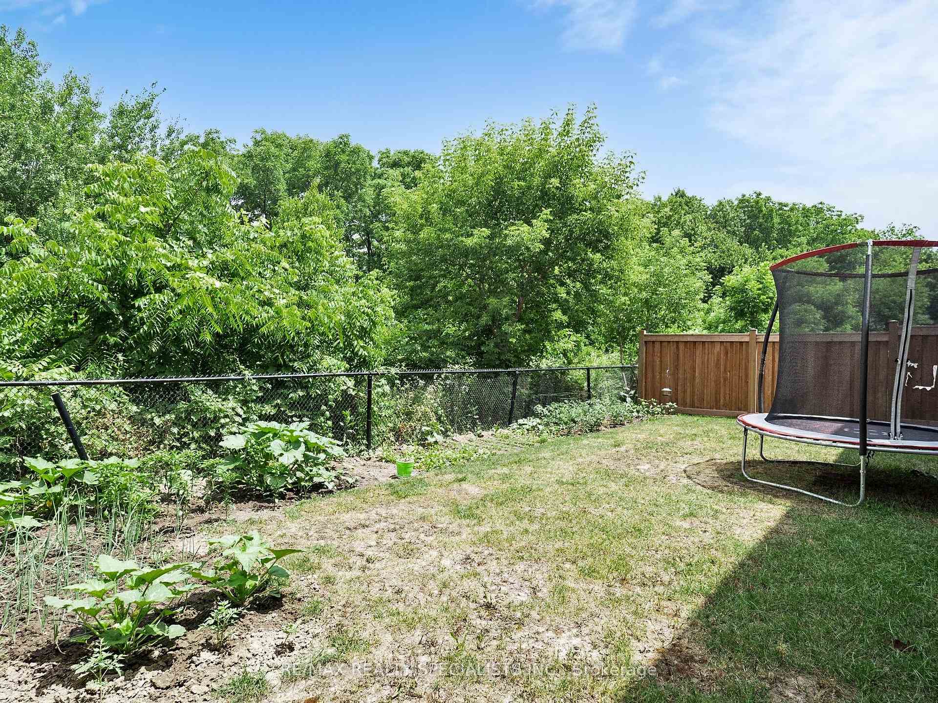 Photo 37 of 48 Unwind Crescent, Brampton, Credit Valley — HOMEH