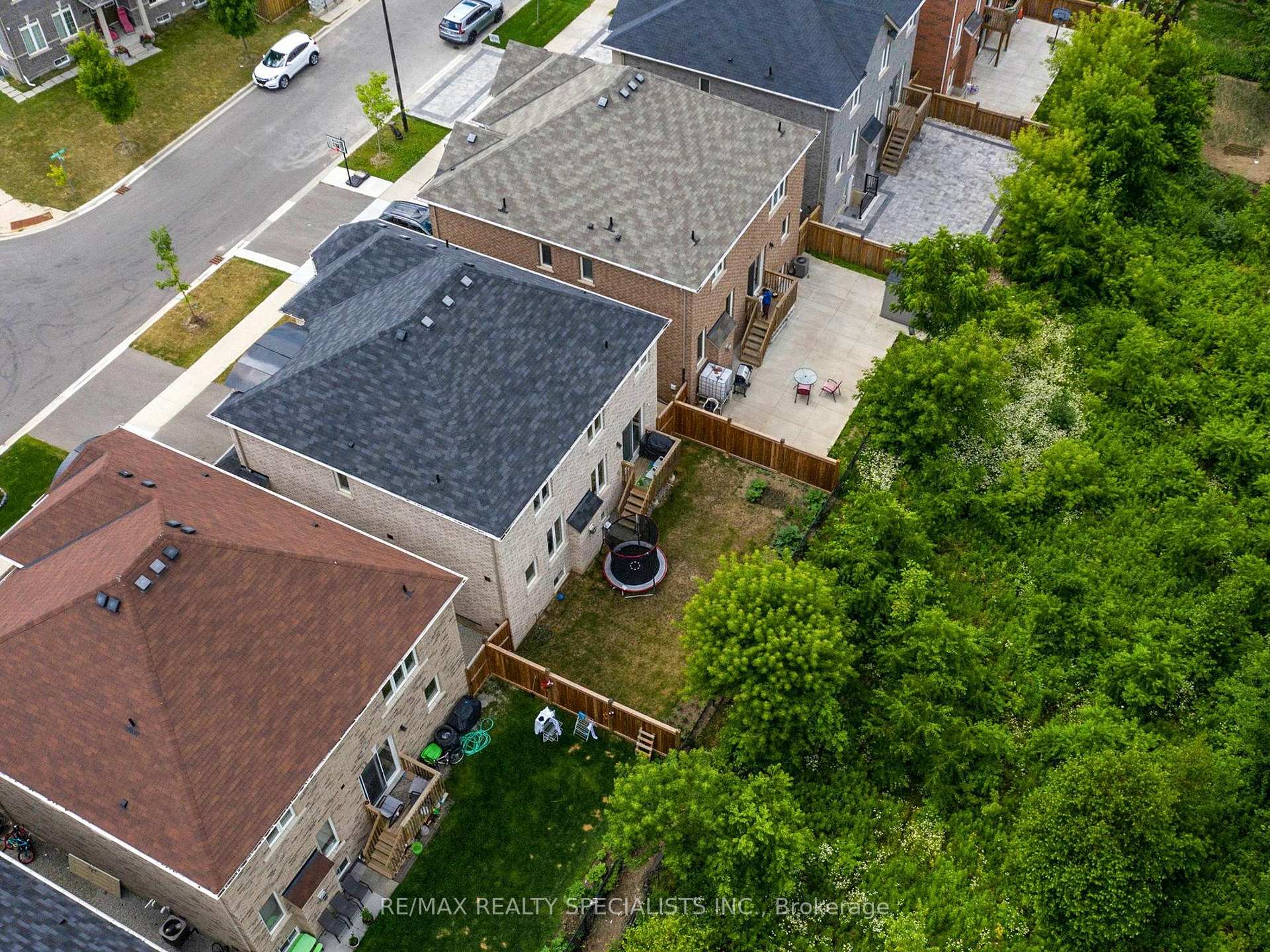 Photo 42 of 48 Unwind Crescent, Brampton, Credit Valley — HOMEH