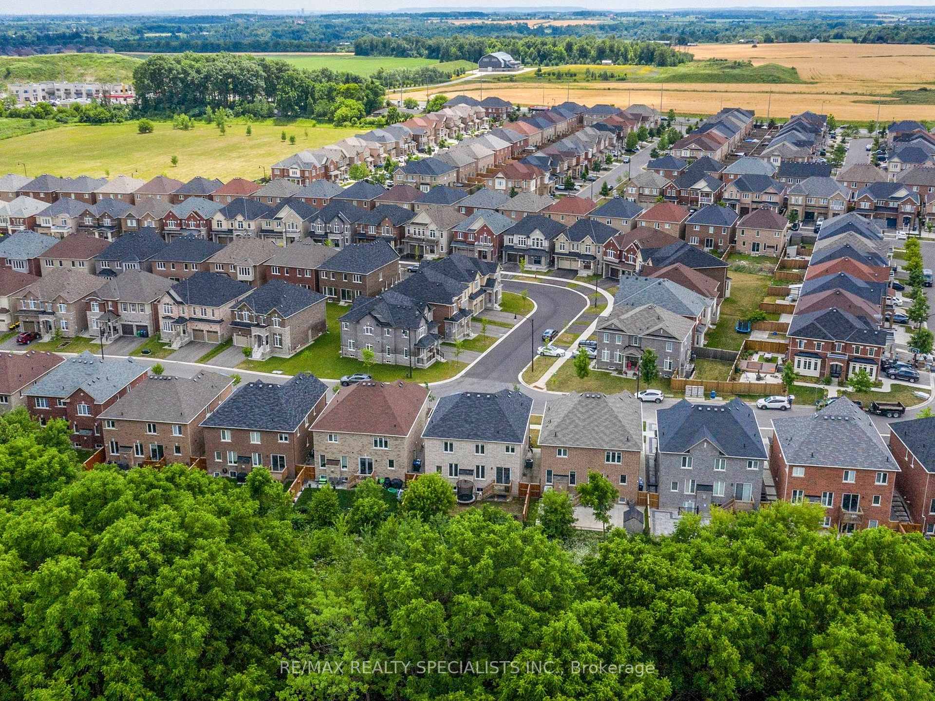 Photo 44 of 48 Unwind Crescent, Brampton, Credit Valley — HOMEH