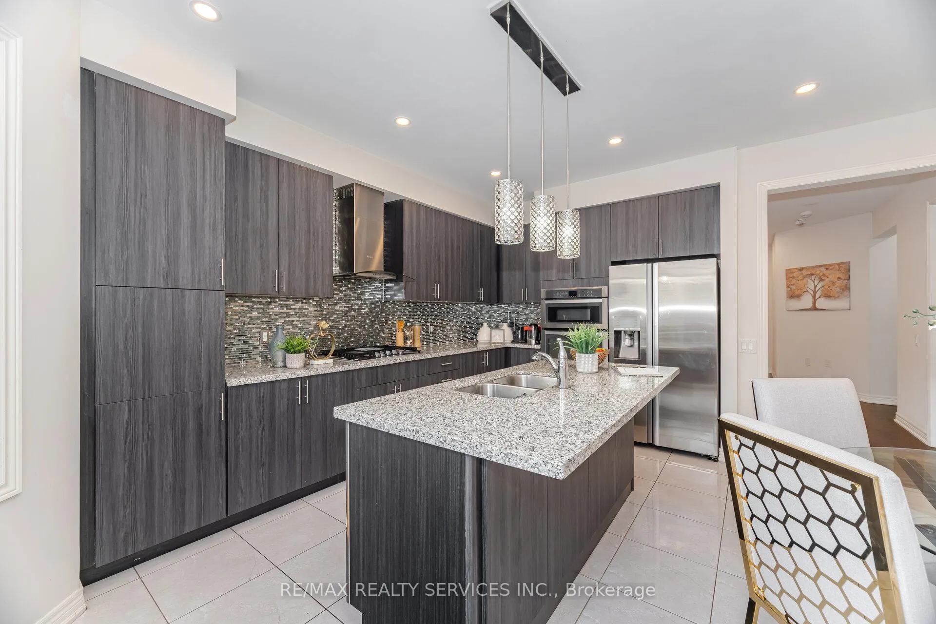 Photo 10 of 52 Blackberry Valley Crescent, Caledon, Rural Caledon — HOMEH