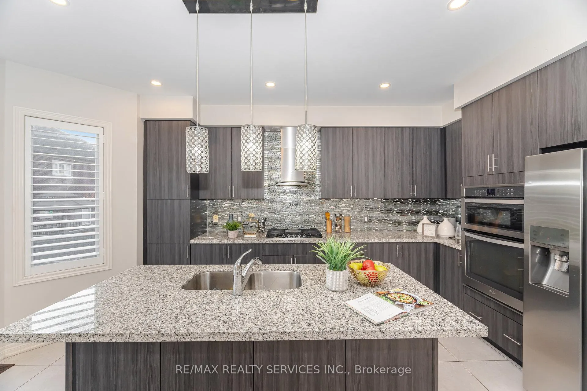 Photo 12 of 52 Blackberry Valley Crescent, Caledon, Rural Caledon — HOMEH