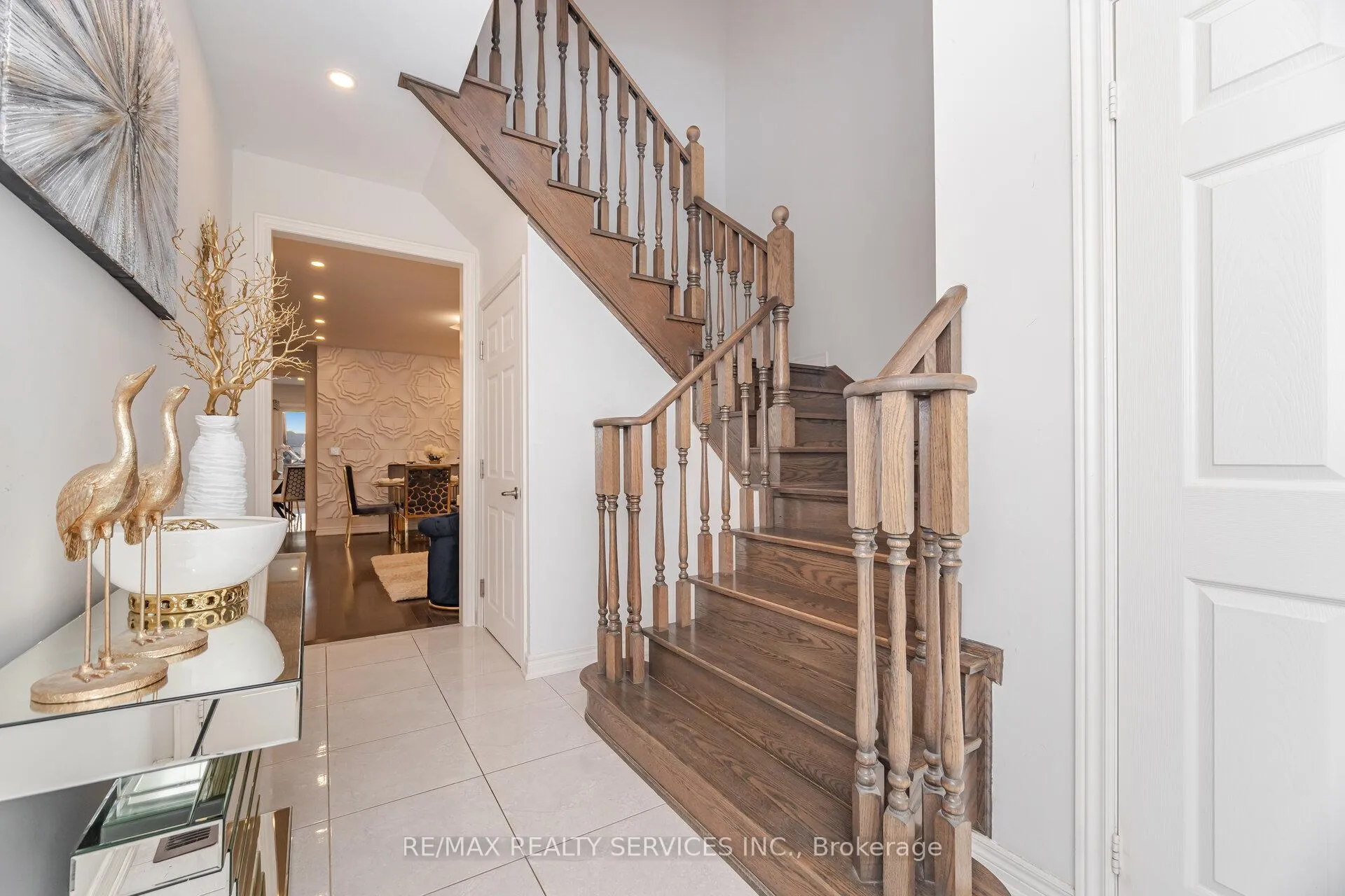 Photo 20 of 52 Blackberry Valley Crescent, Caledon, Rural Caledon — HOMEH