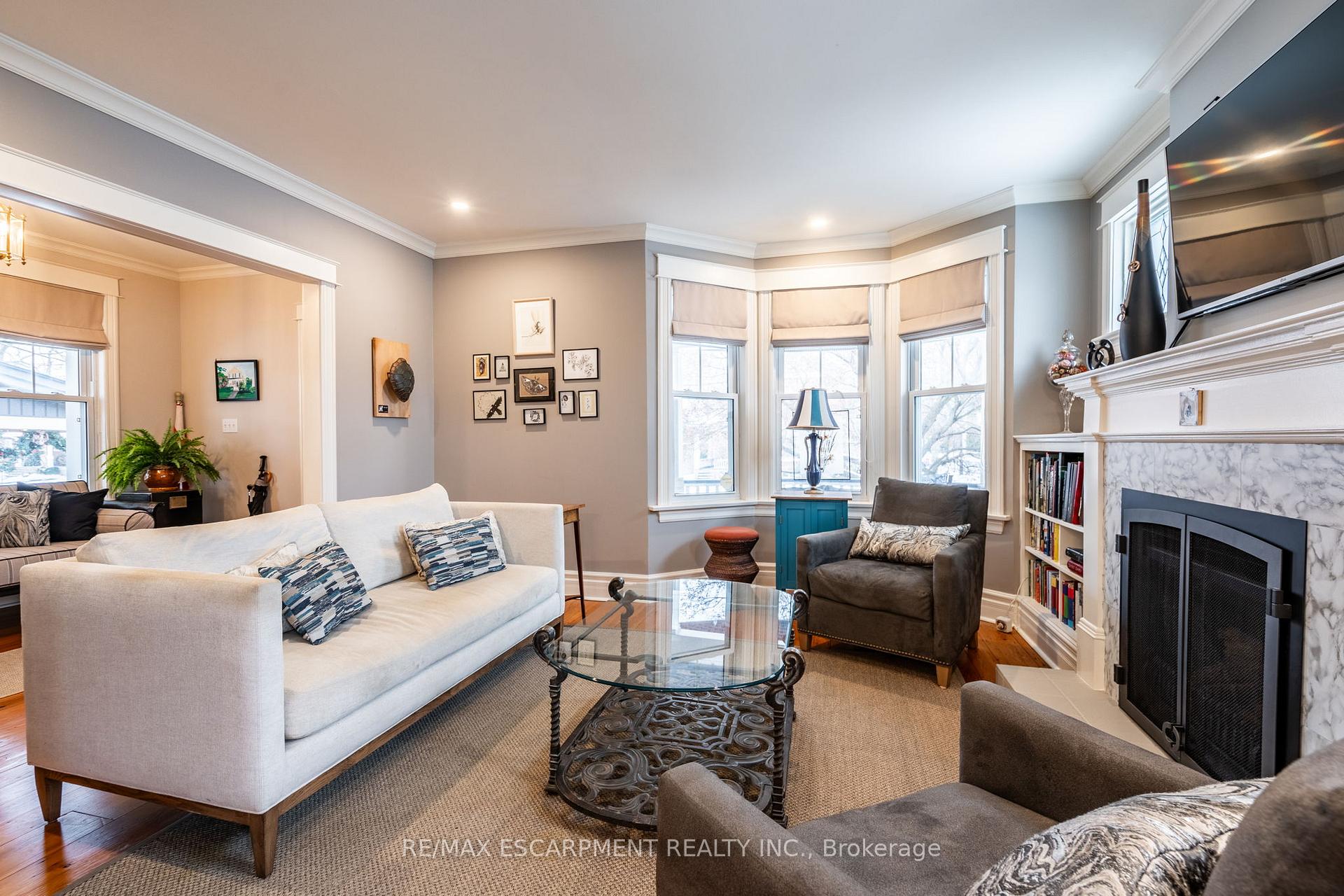Photo 6 of 511 Martha Street, Burlington, Brant — HOMEH