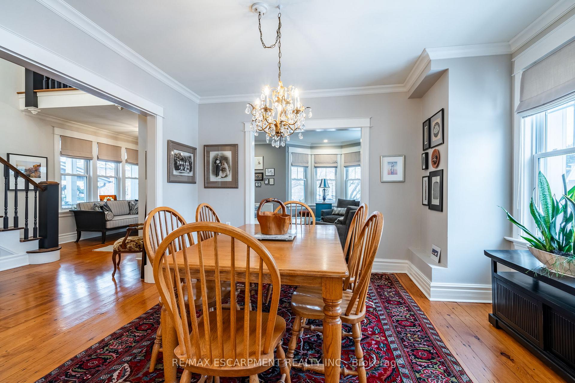 Photo 8 of 511 Martha Street, Burlington, Brant — HOMEH