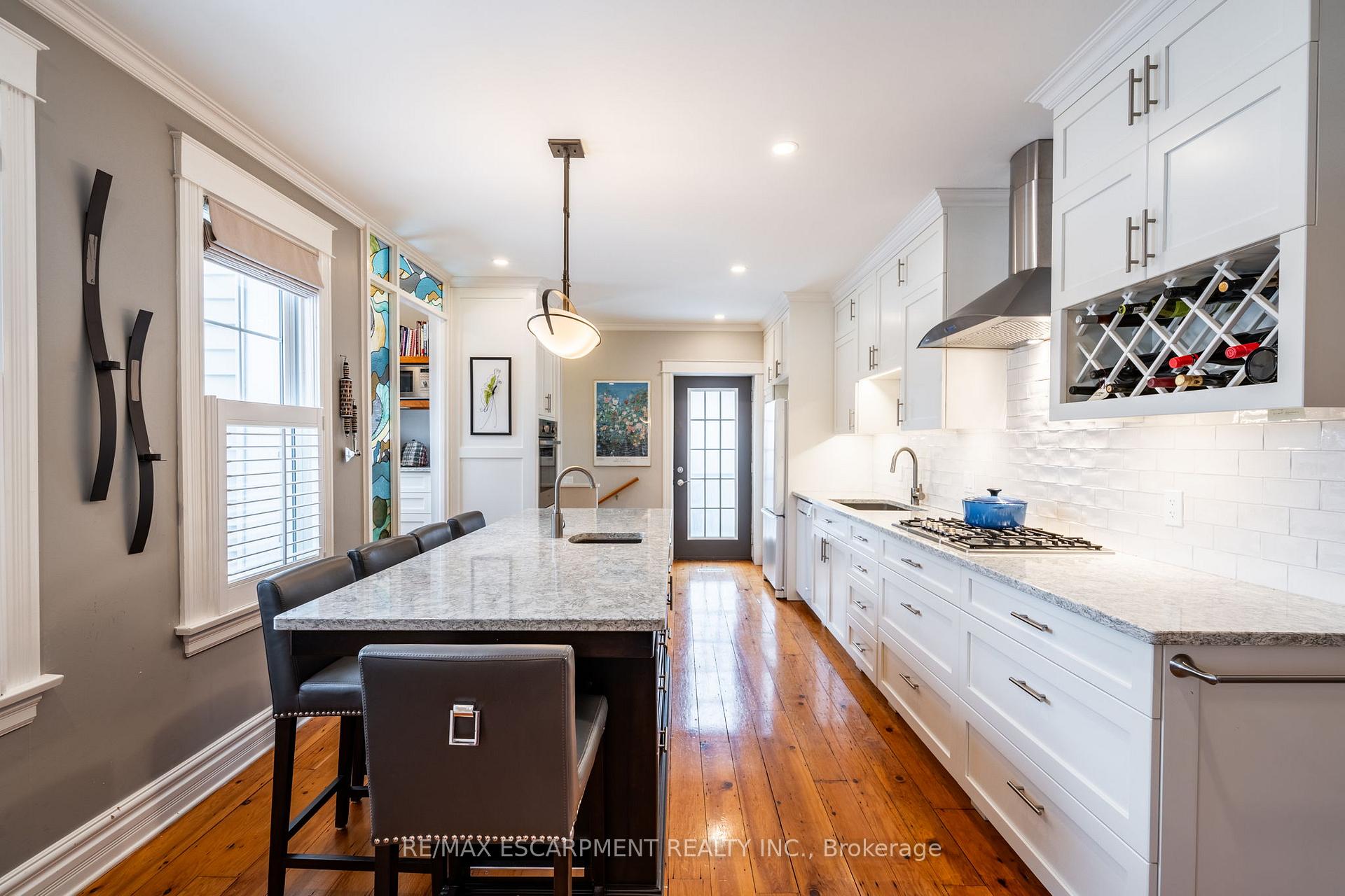 Photo 9 of 511 Martha Street, Burlington, Brant — HOMEH