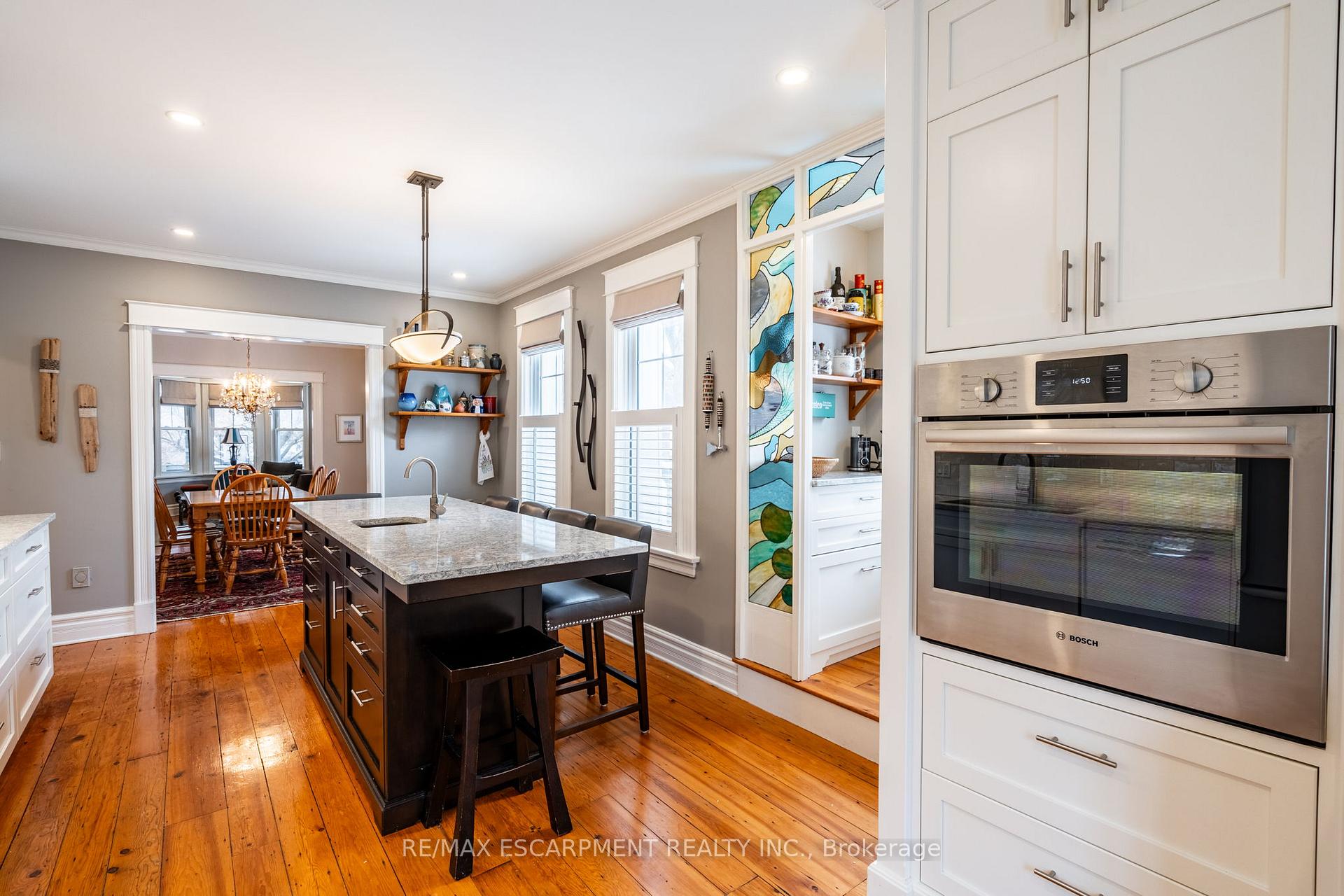 Photo 13 of 511 Martha Street, Burlington, Brant — HOMEH