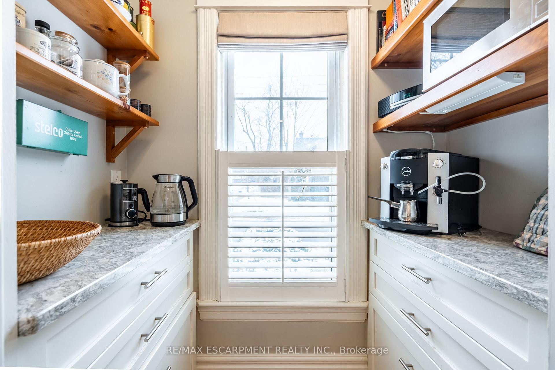 Photo 14 of 511 Martha Street, Burlington, Brant — HOMEH