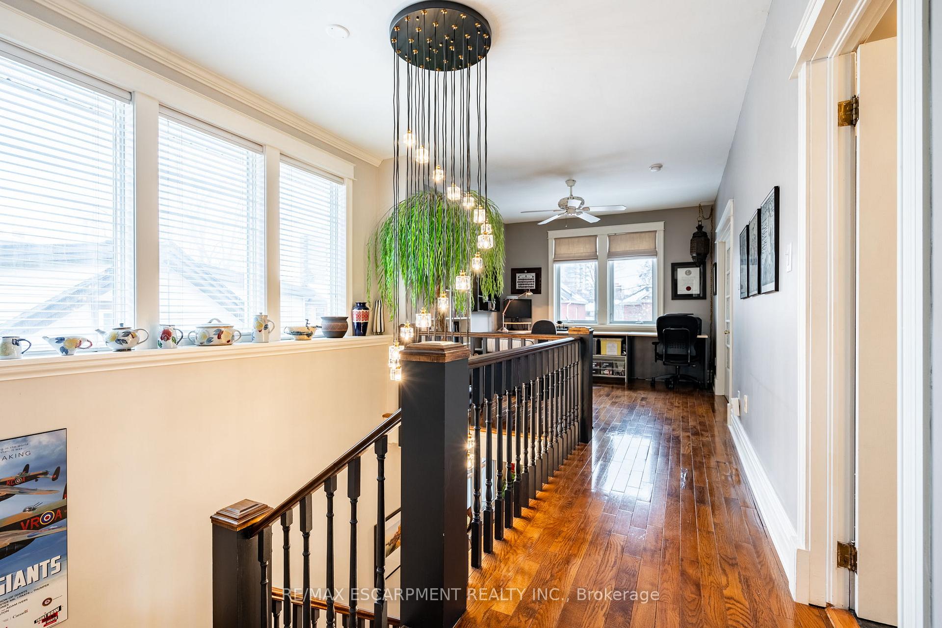 Photo 17 of 511 Martha Street, Burlington, Brant — HOMEH