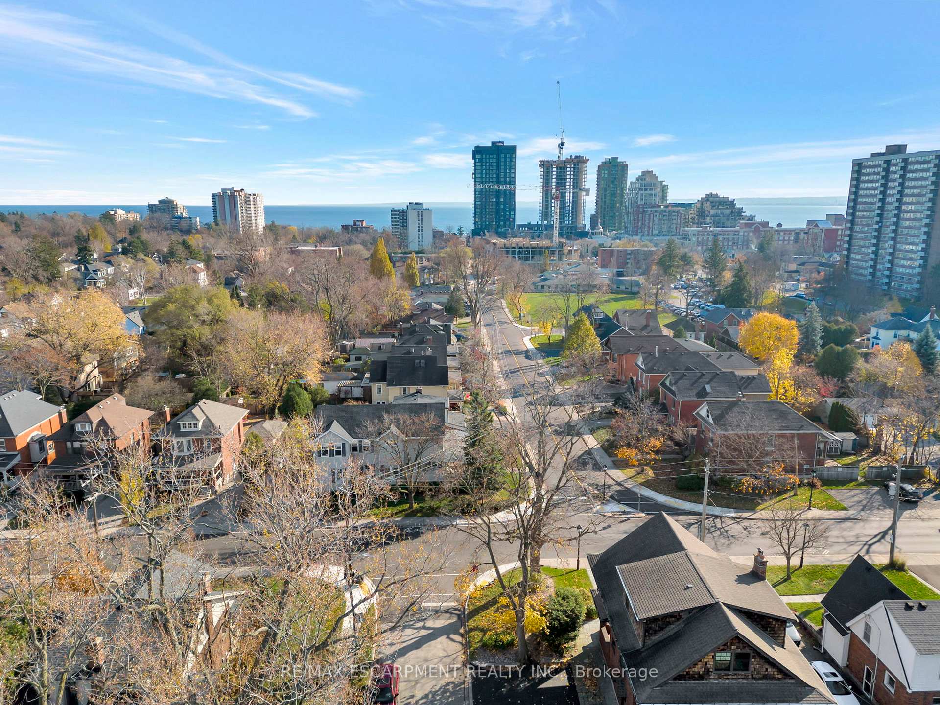 Photo 35 of 511 Martha Street, Burlington, Brant — HOMEH