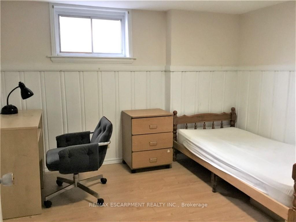 Photo 3 of 156 Bond Street S, Hamilton, Westdale — HOMEH