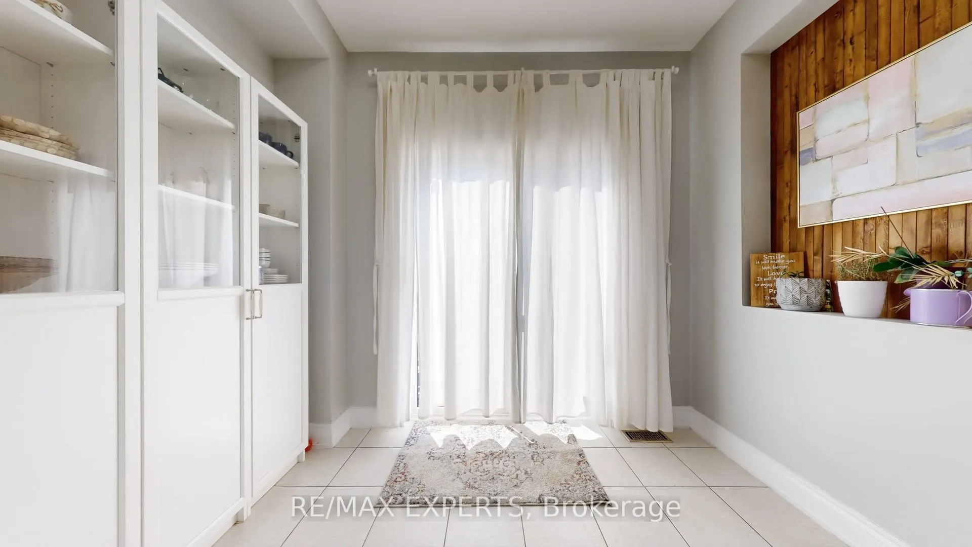 Photo 16 of 2 Personna Circle, Brampton, Credit Valley — HOMEH
