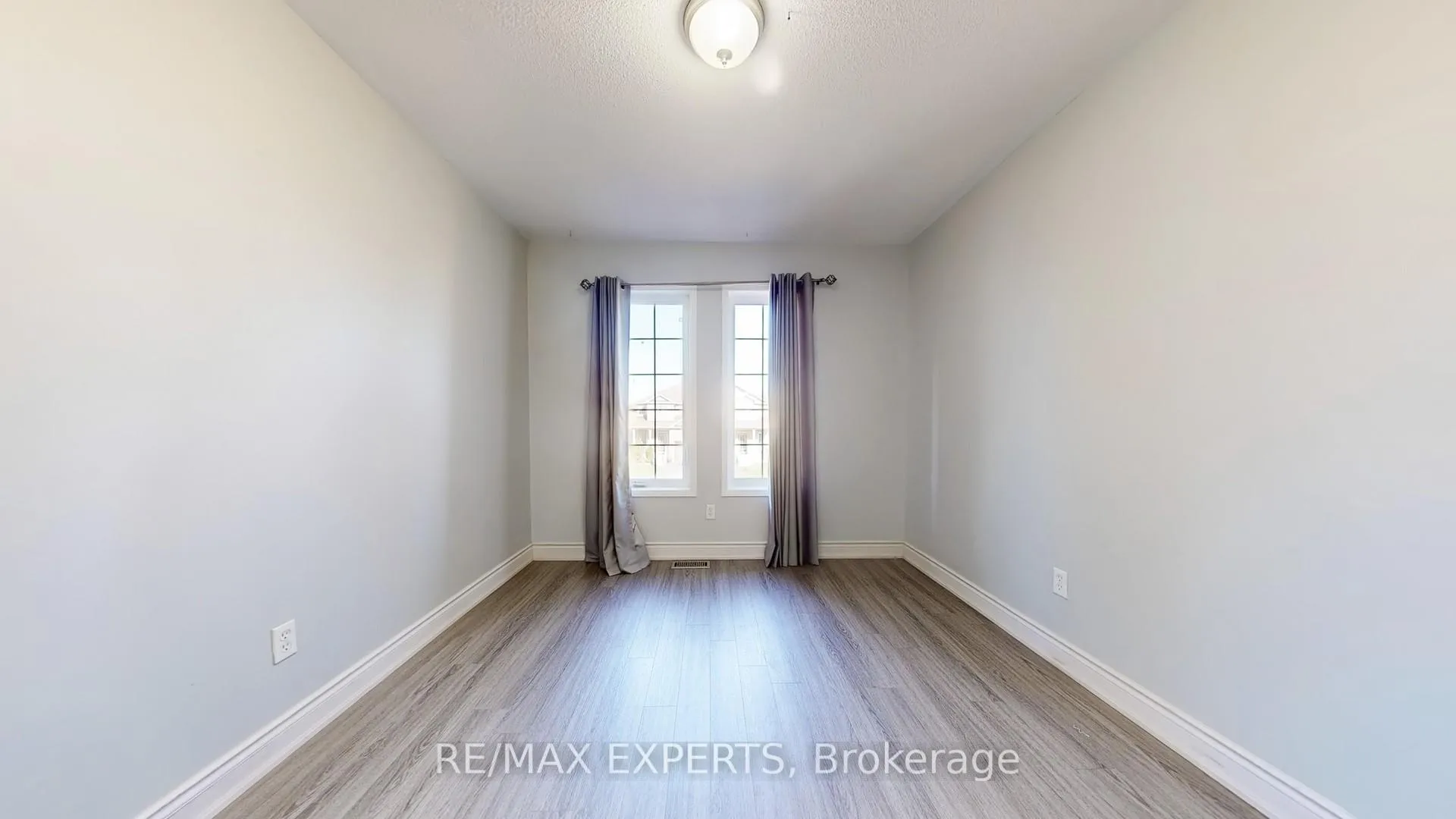 Photo 27 of 2 Personna Circle, Brampton, Credit Valley — HOMEH