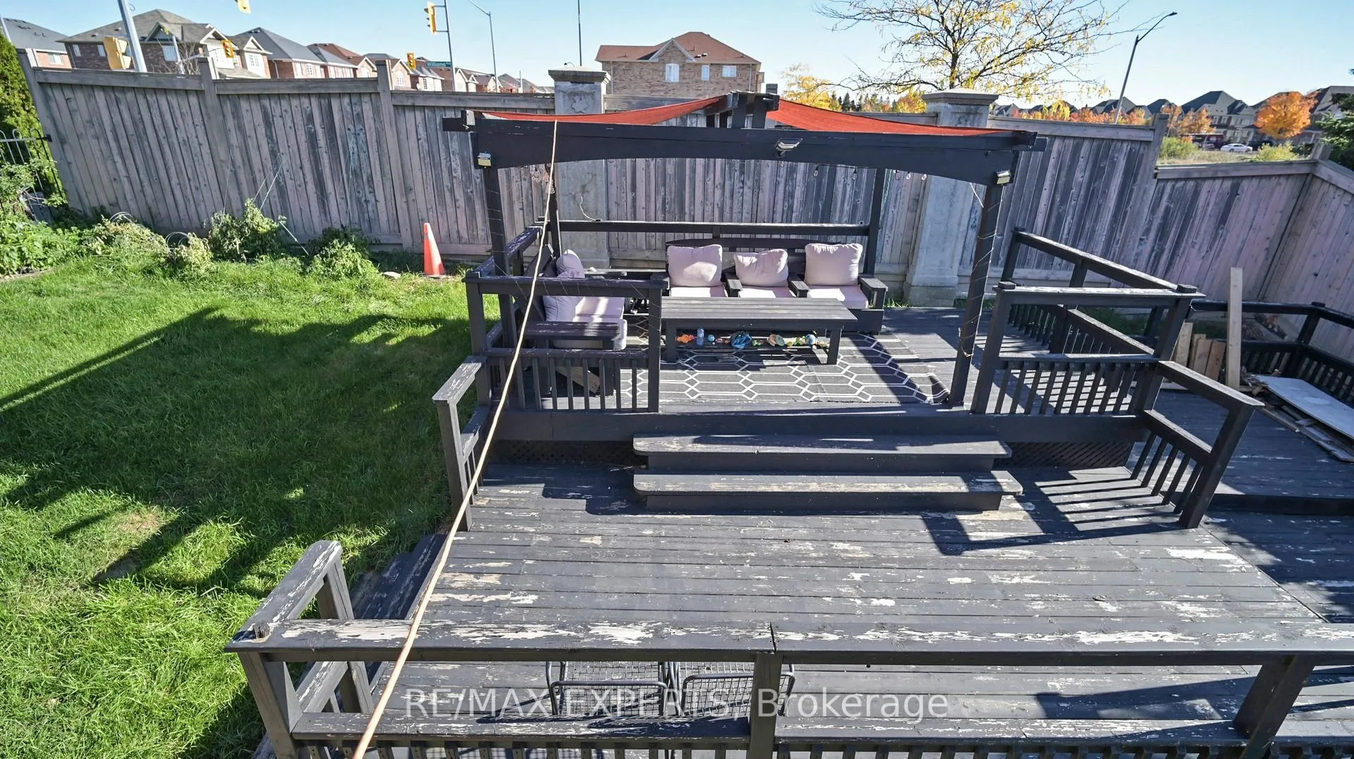 Photo 36 of 2 Personna Circle, Brampton, Credit Valley — HOMEH