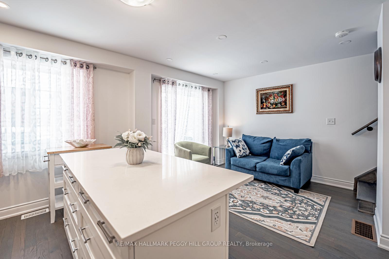 Photo 5 of 16 Andean Lane, Barrie, Rural Barrie Southwest — HOMEH