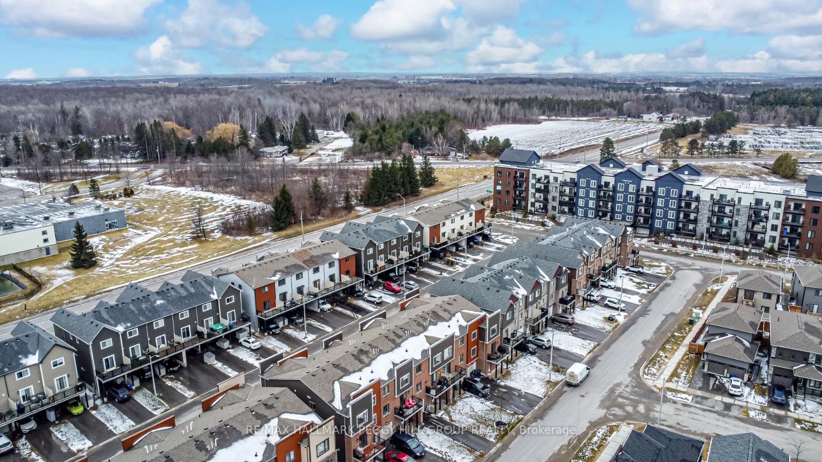 Photo 11 of 16 Andean Lane, Barrie, Rural Barrie Southwest — HOMEH
