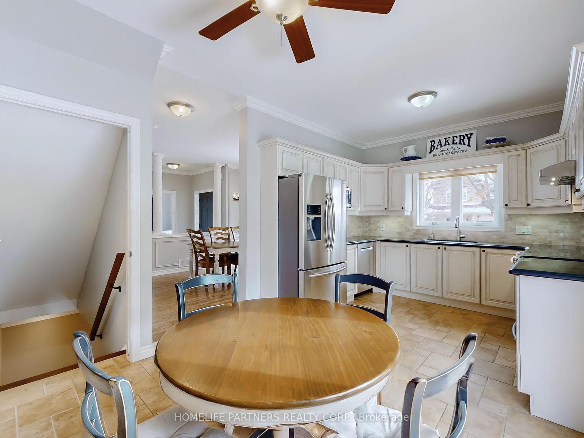 Photo 11 of 2346 Emerson Drive, Burlington, Orchard — HOMEH