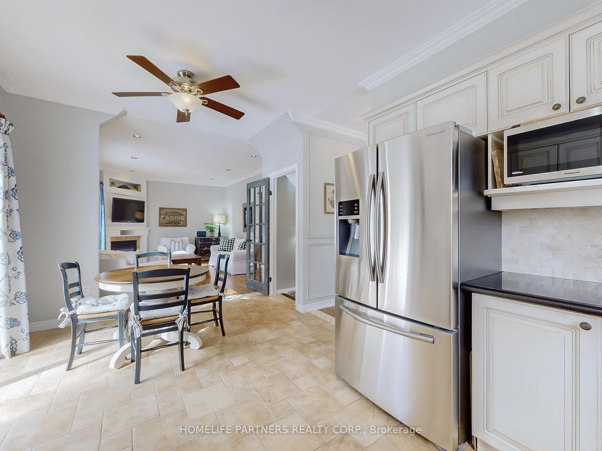 Photo 13 of 2346 Emerson Drive, Burlington, Orchard — HOMEH