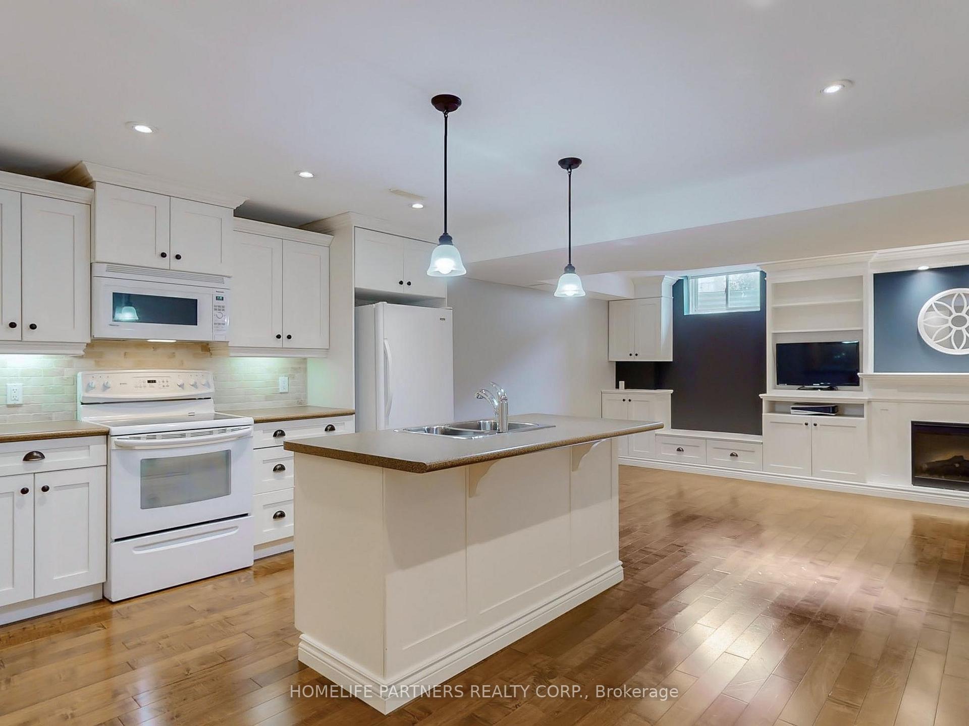 Photo 30 of 2346 Emerson Drive, Burlington, Orchard — HOMEH