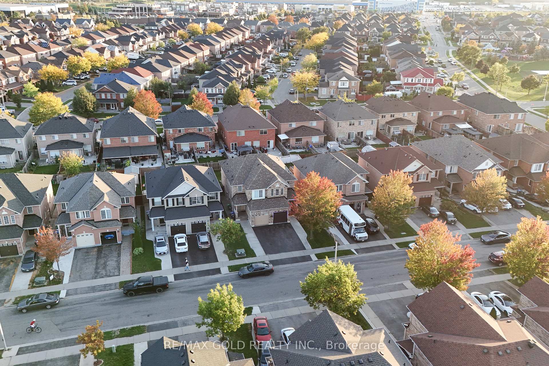 Photo 5 of 72 Herdwick Street, Brampton, Gore Industrial North — HOMEH