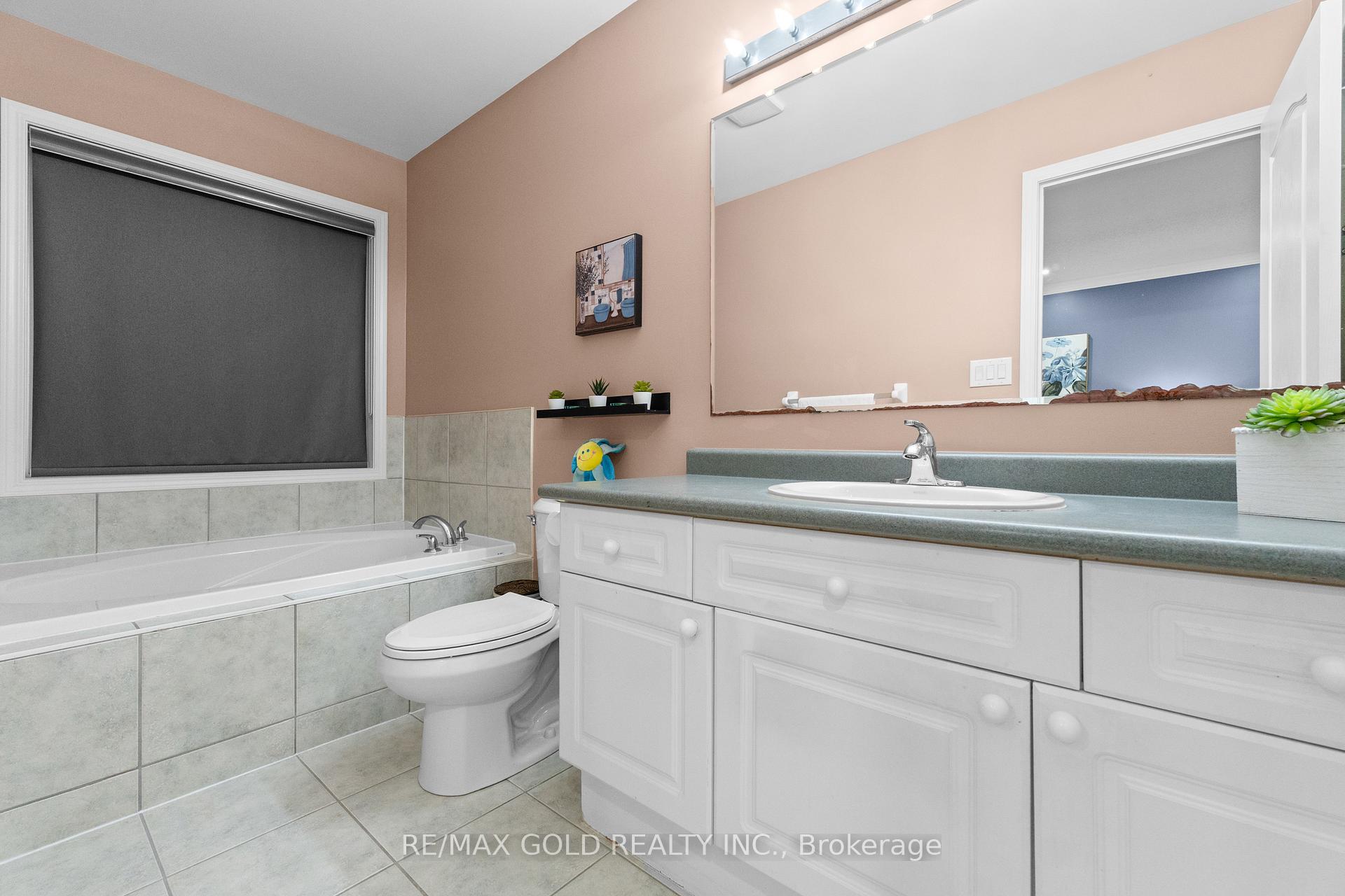 Photo 33 of 72 Herdwick Street, Brampton, Gore Industrial North — HOMEH