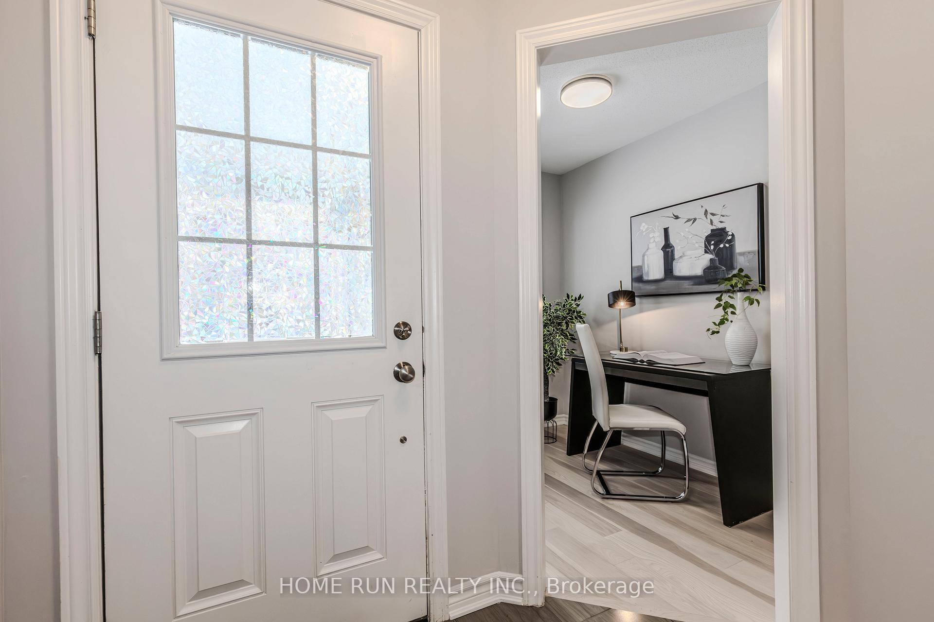 Photo 2 of 272 Brassy Minnow Crescent, Ottawa, Barrhaven - Half Moon Bay — HOMEH