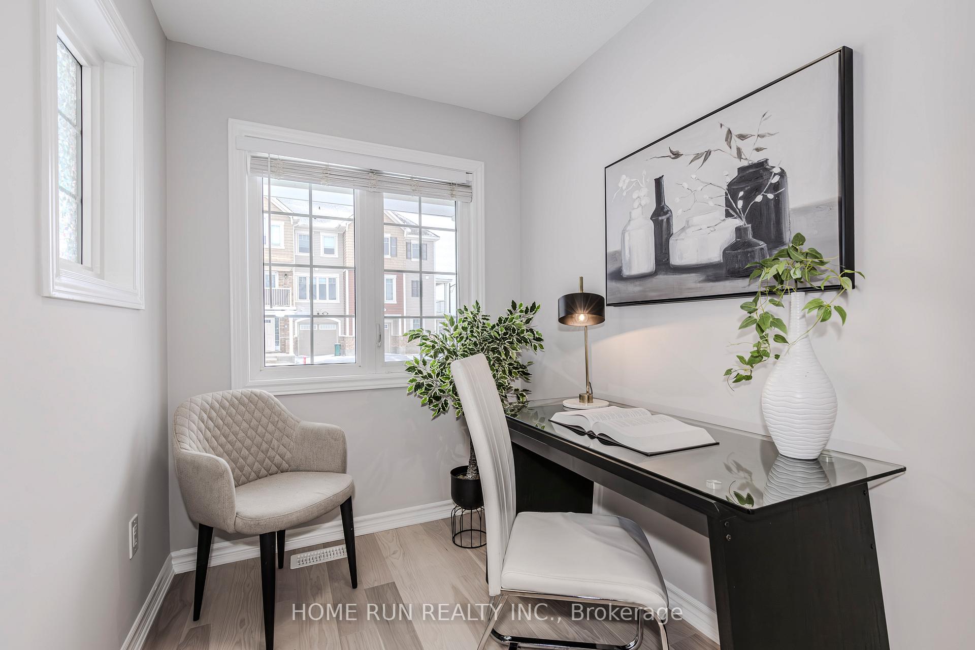 Photo 3 of 272 Brassy Minnow Crescent, Ottawa, Barrhaven - Half Moon Bay — HOMEH