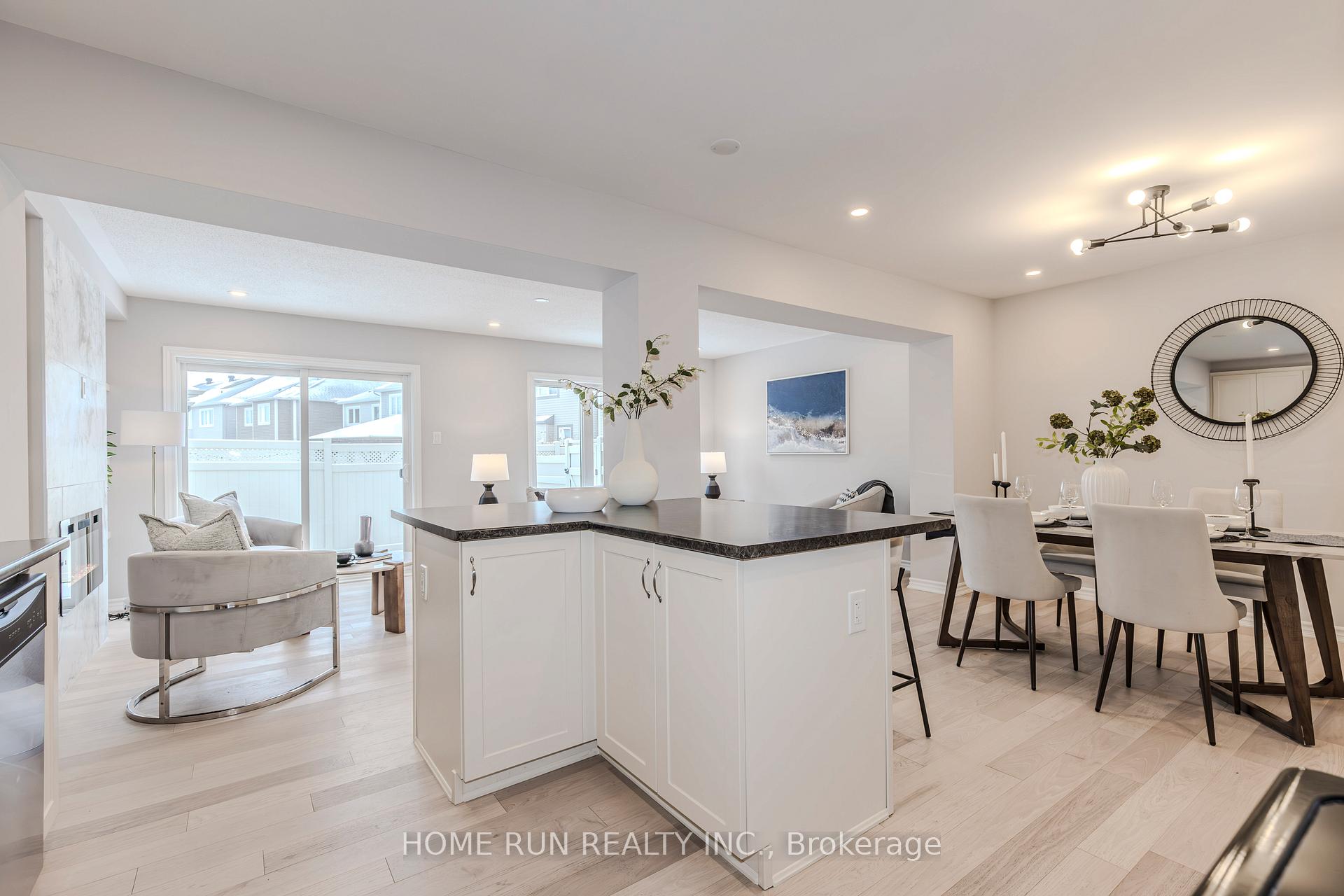 Photo 12 of 272 Brassy Minnow Crescent, Ottawa, Barrhaven - Half Moon Bay — HOMEH