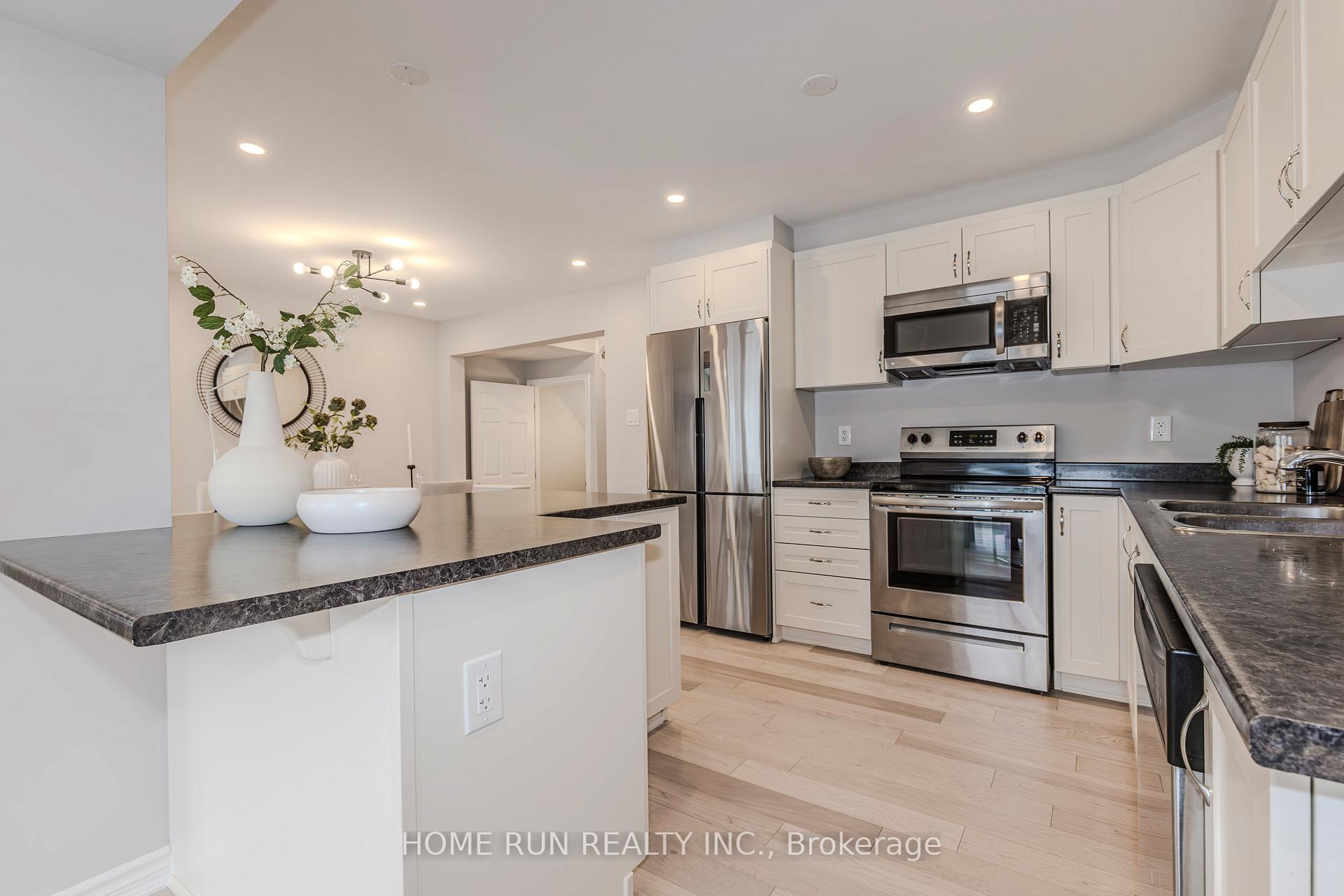 Photo 13 of 272 Brassy Minnow Crescent, Ottawa, Barrhaven - Half Moon Bay — HOMEH