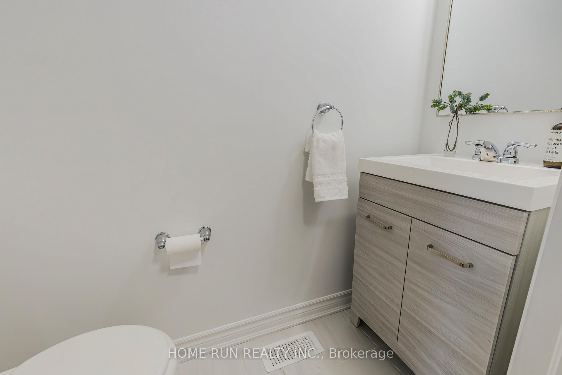 Photo 20 of 272 Brassy Minnow Crescent, Ottawa, Barrhaven - Half Moon Bay — HOMEH