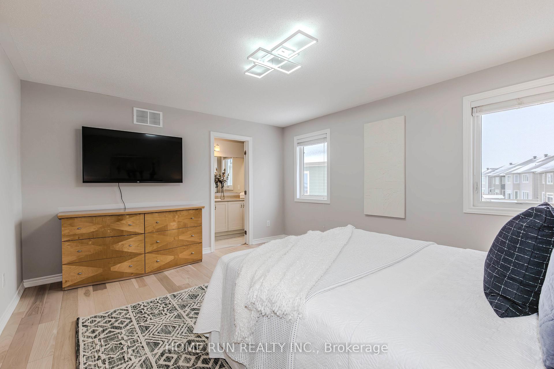 Photo 23 of 272 Brassy Minnow Crescent, Ottawa, Barrhaven - Half Moon Bay — HOMEH