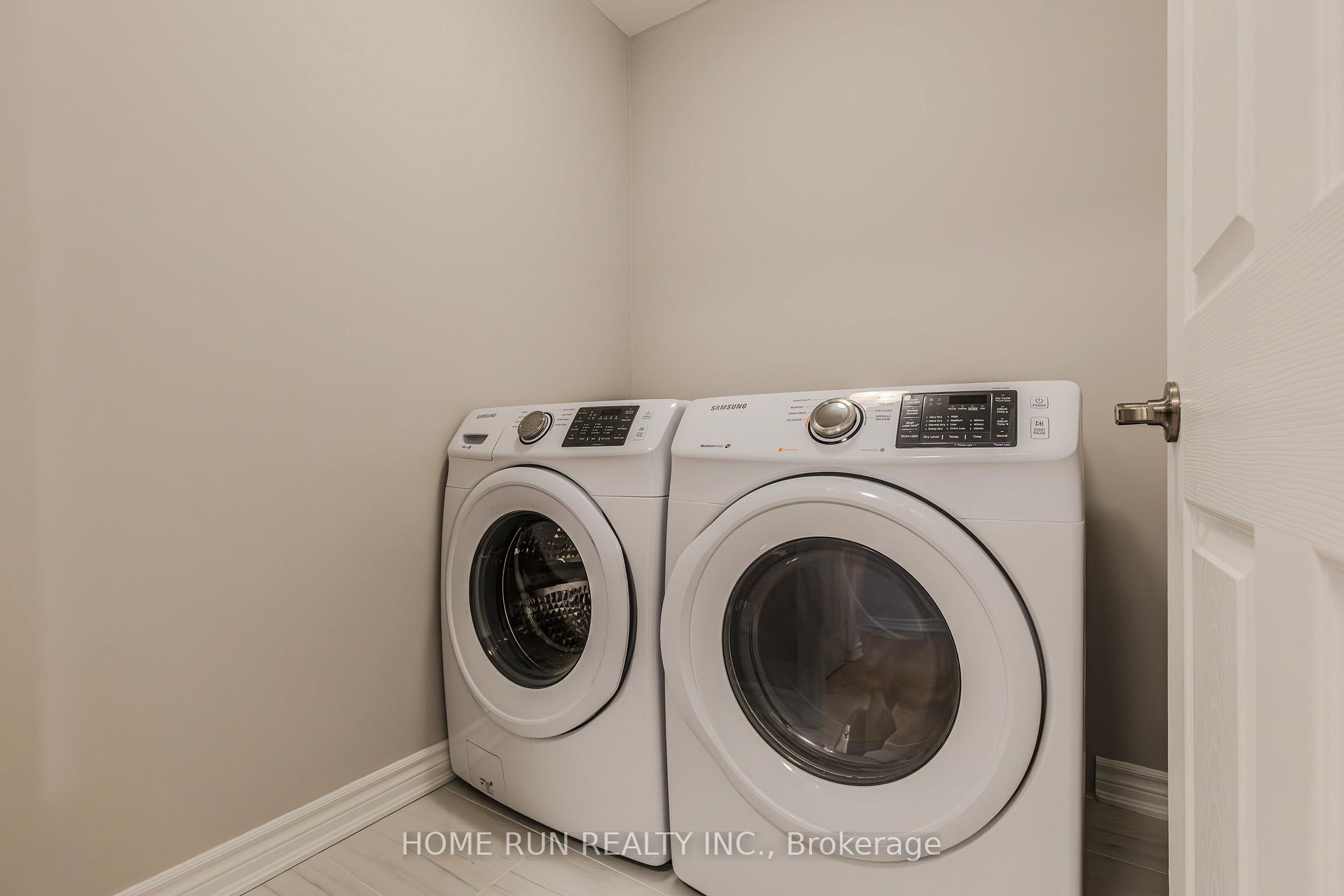 Photo 33 of 272 Brassy Minnow Crescent, Ottawa, Barrhaven - Half Moon Bay — HOMEH