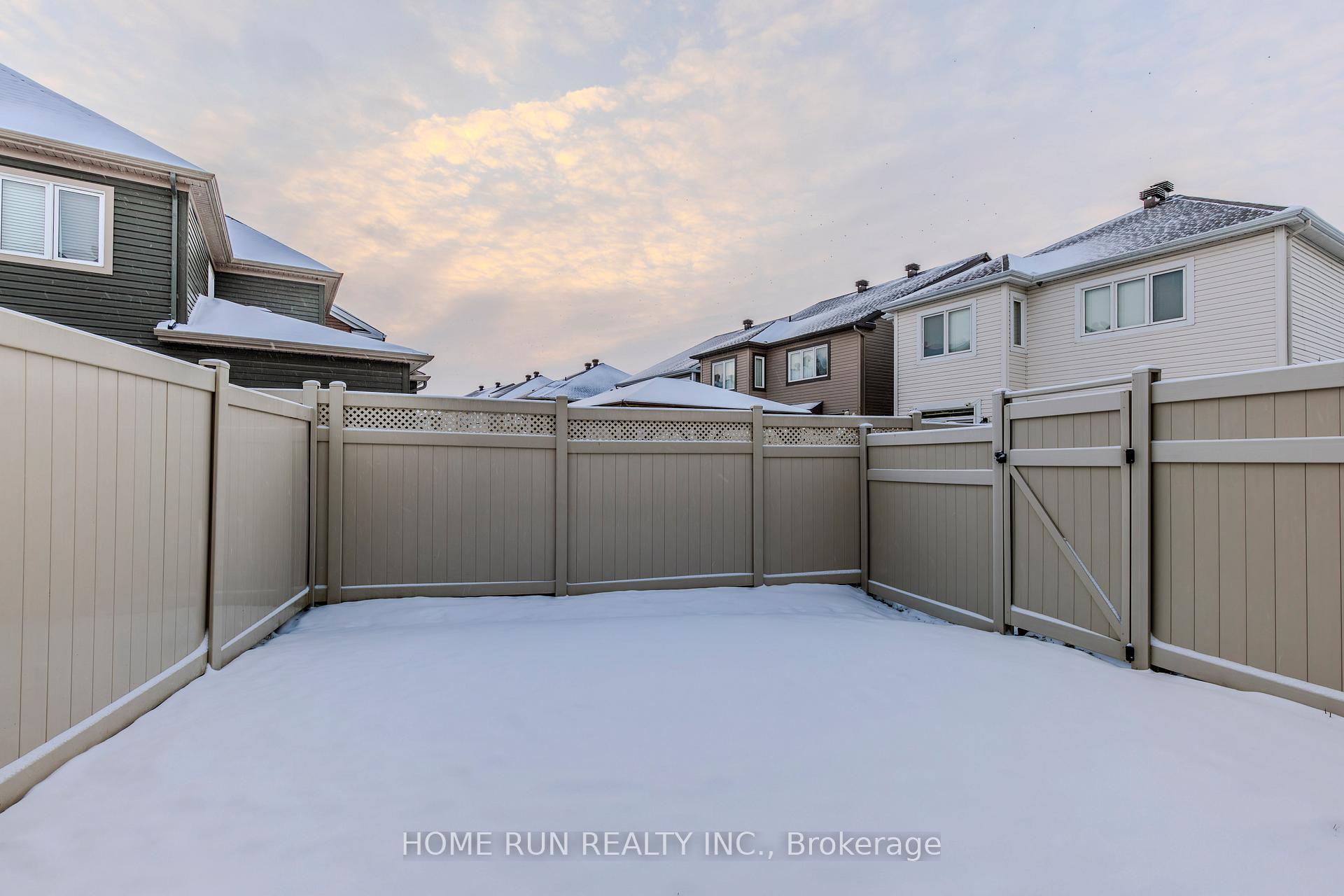 Photo 39 of 272 Brassy Minnow Crescent, Ottawa, Barrhaven - Half Moon Bay — HOMEH