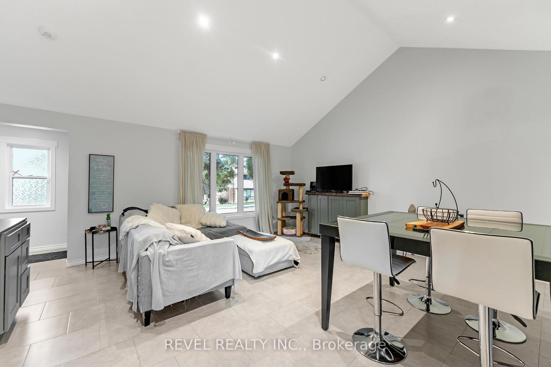 Photo 19 of 27 Aldridge Street, Hamilton, Yeoville — HOMEH