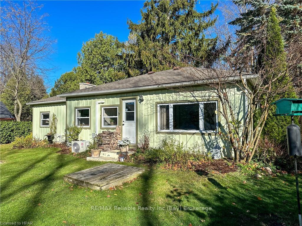 Photo 16 of 33 Main St N Street, Bluewater, Bayfield — HOMEH