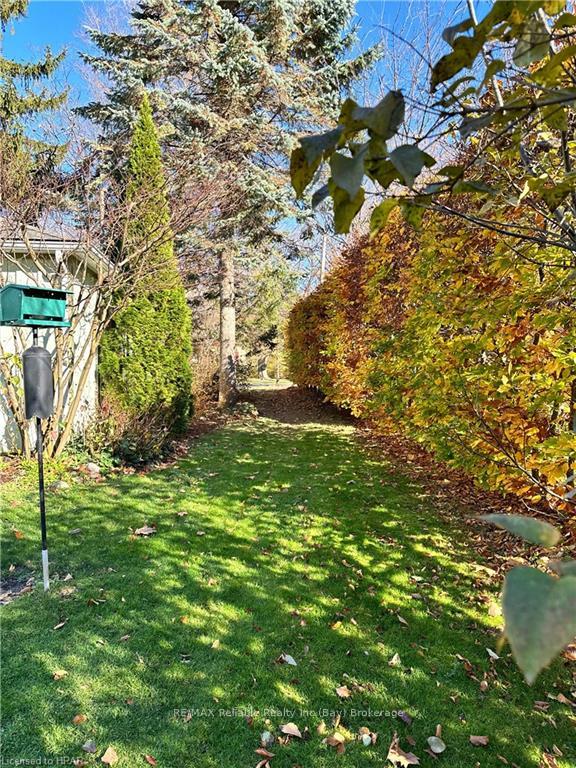 Photo 17 of 33 Main St N Street, Bluewater, Bayfield — HOMEH