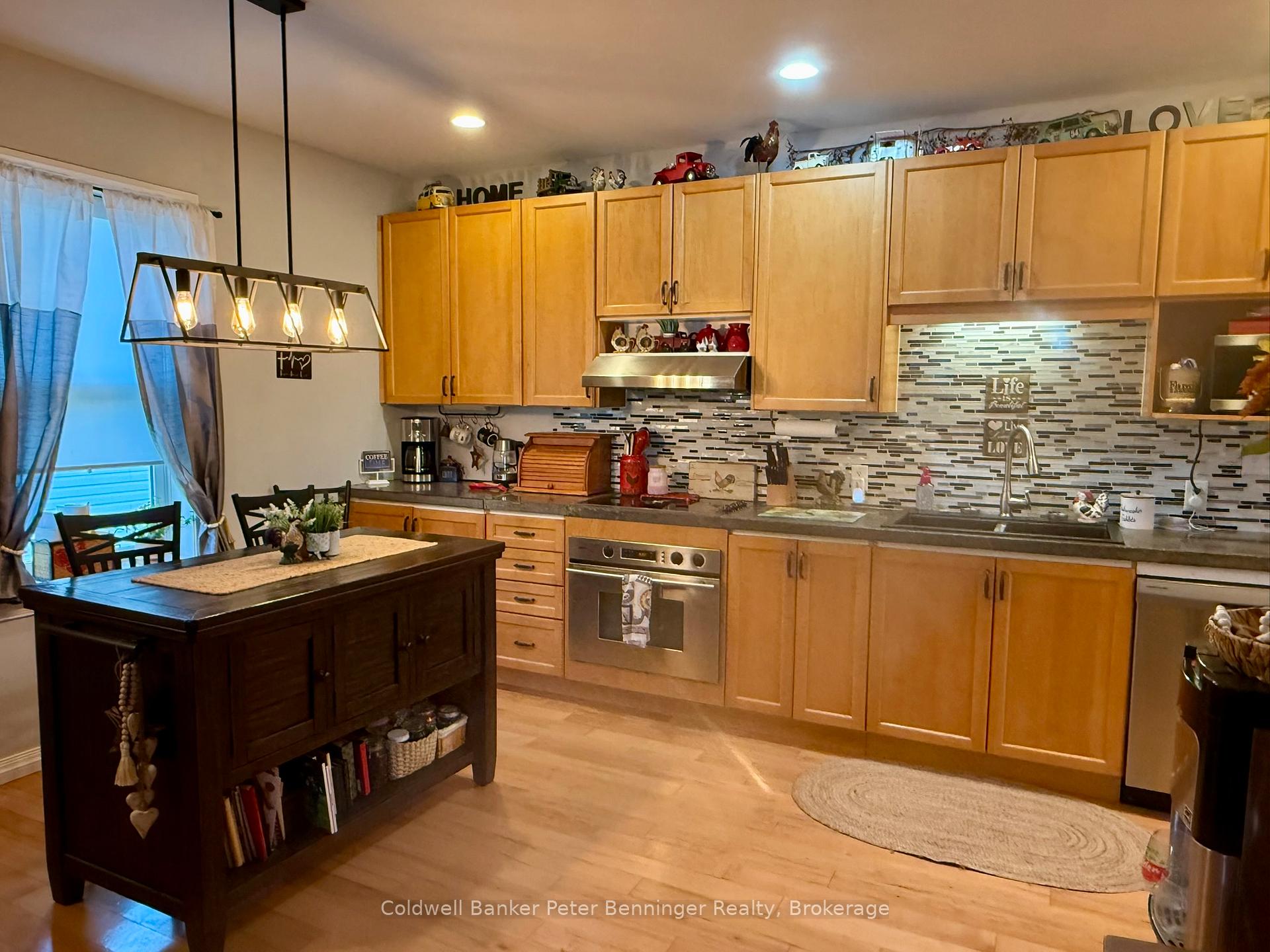 Photo 8 of 35 King Street, Brockton — HOMEH
