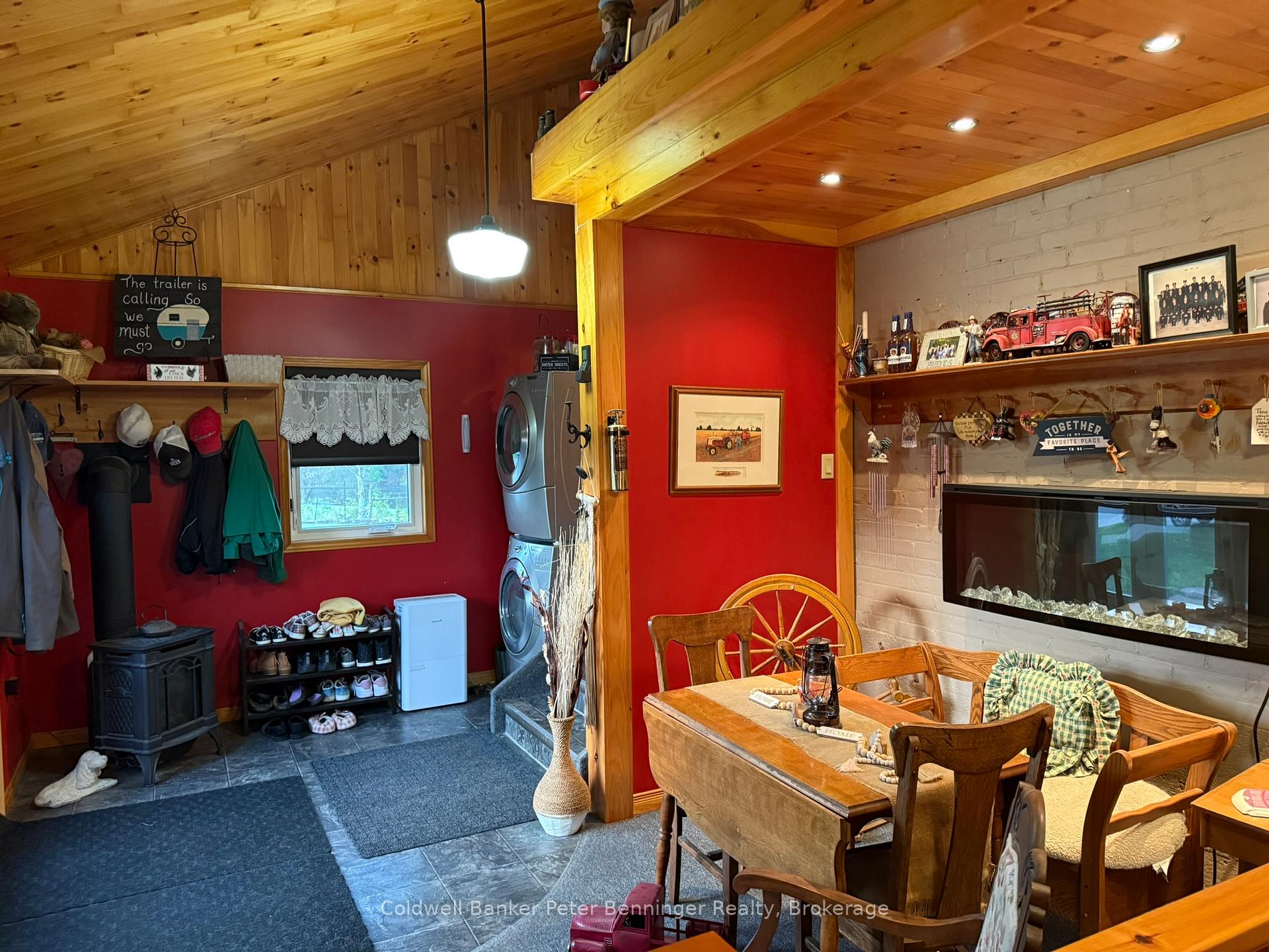 Photo 13 of 35 King Street, Brockton — HOMEH