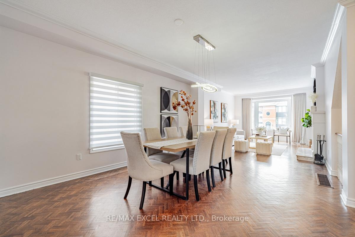 Photo 3 of 91 Thornway Avenue, Vaughan, Brownridge — HOMEH